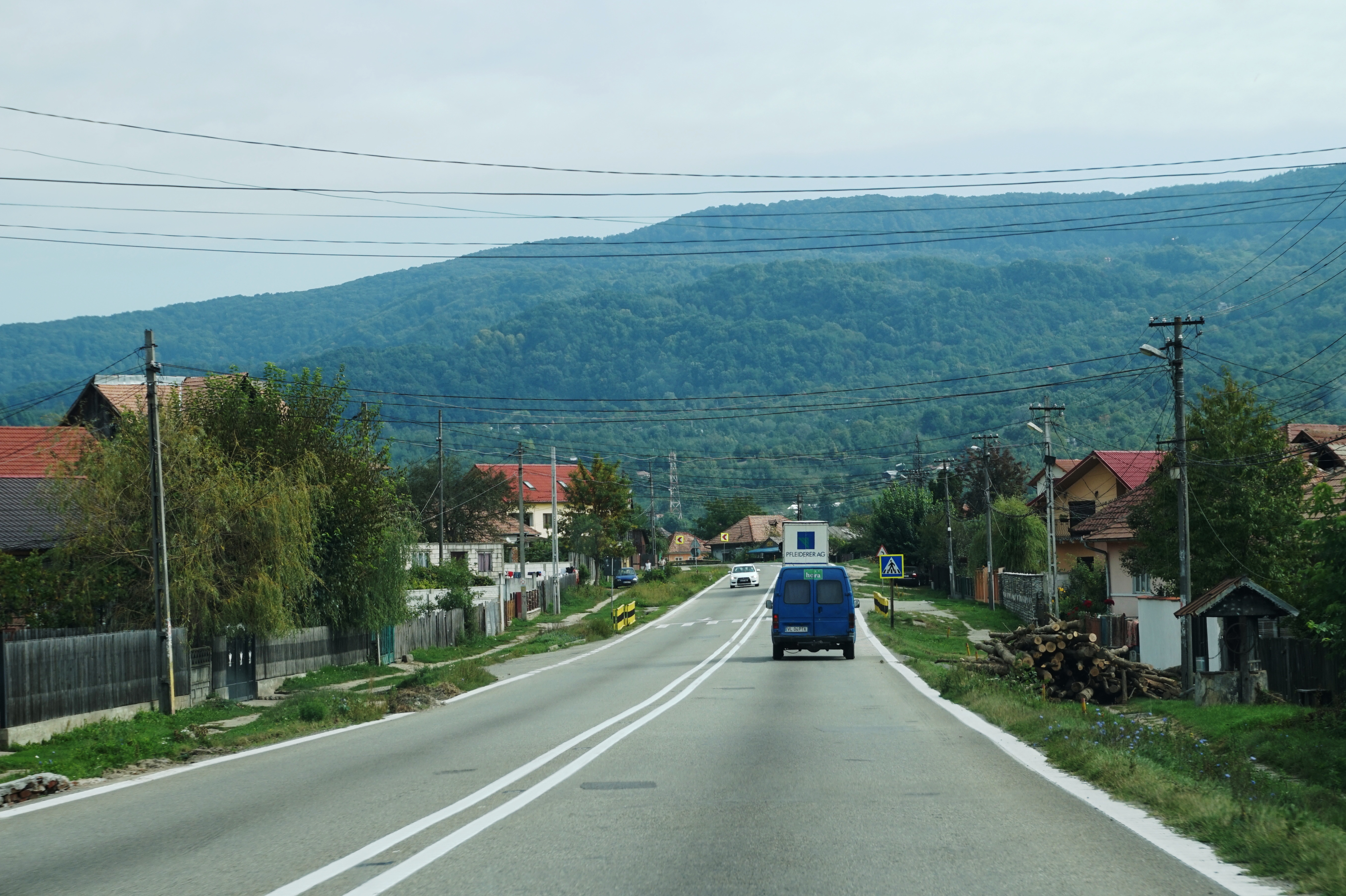 Once you reach the town of Caciulata and turn west on highway 7A, the climbing begins.  