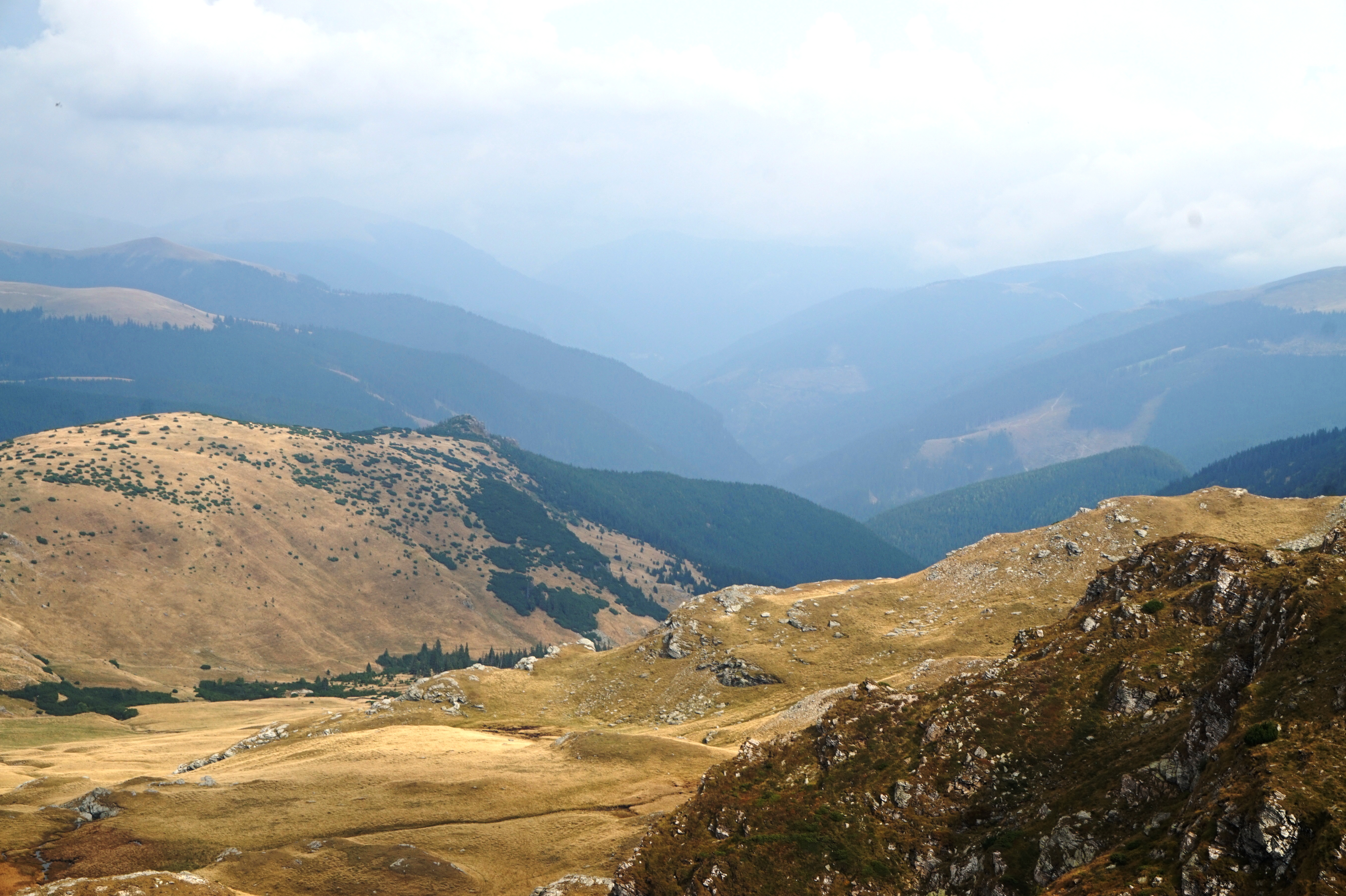 The Ursule Pass is the highest at 2,145 meters